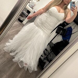 “Grand Entrance” tube top mermaid white wedding dress - size medium